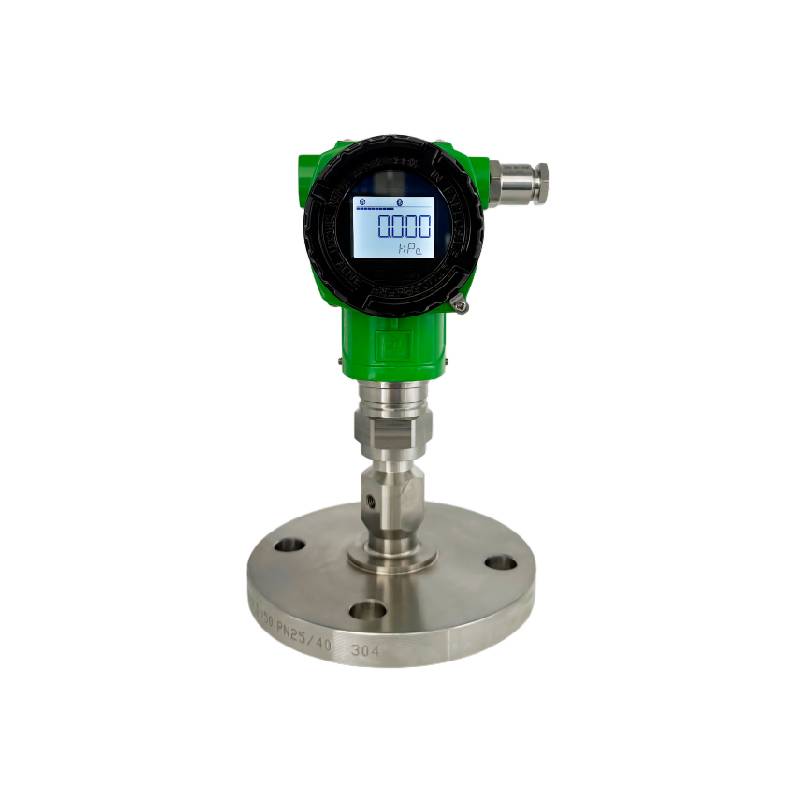 Direct mounted single flange pressure transmitter