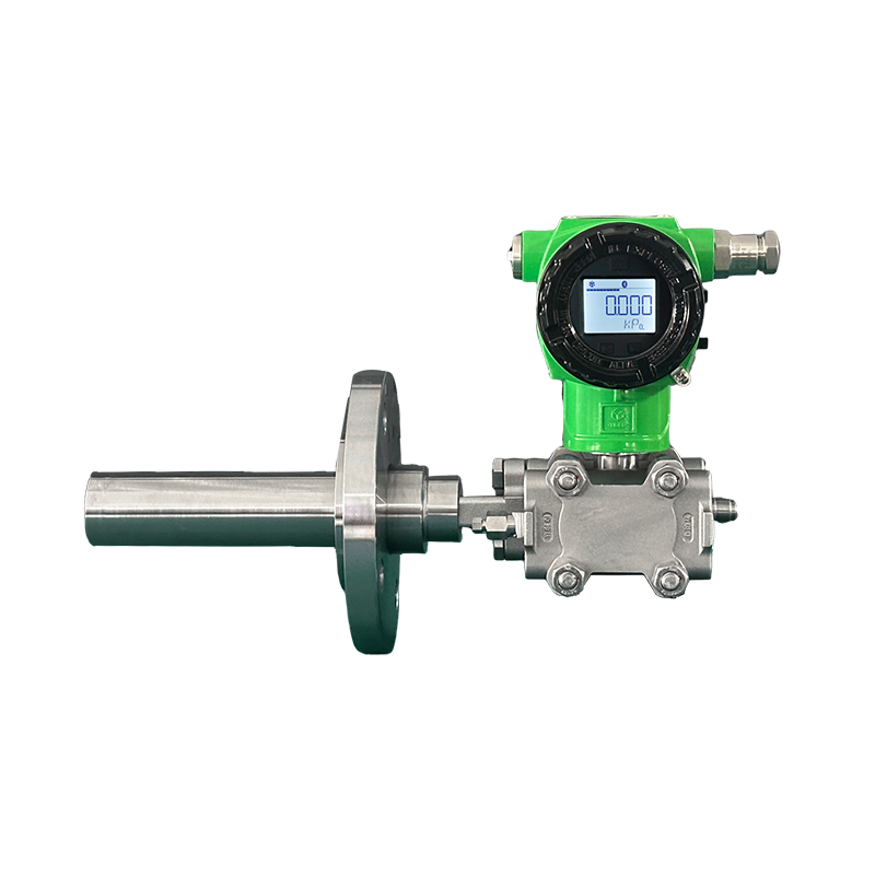 Extended insertion flange level transmitter Extended insertion flange level transmitter