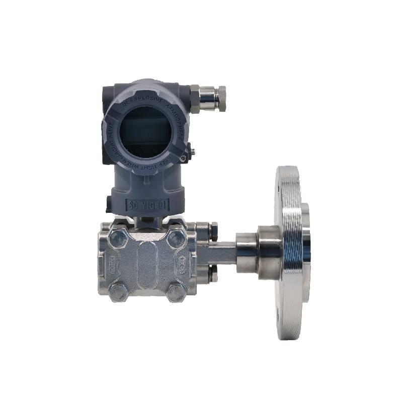 Side-mounted single-flange level transmitter